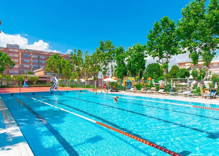 Hotel sulla spiaggia: Villaggio San Pellegrino